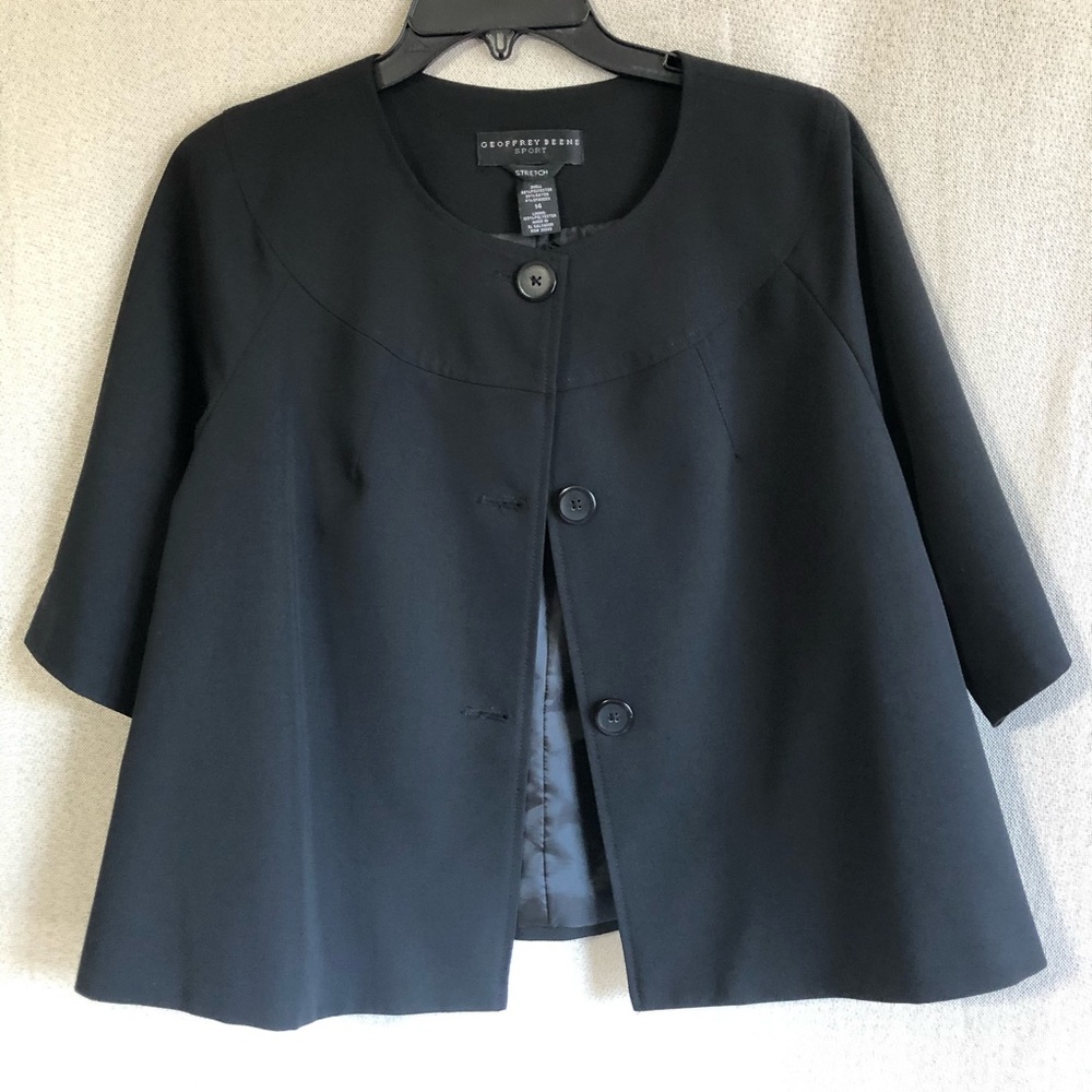 ⚡️Host Pick⚡️Geoffrey Beene Capelet Blazer in Black